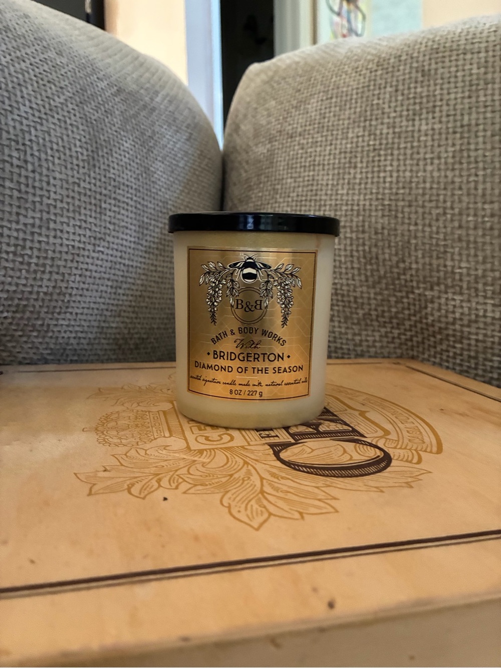 Bath & Body Works Bridgerton Diamond of the Season Candle - Cream with Black Lid